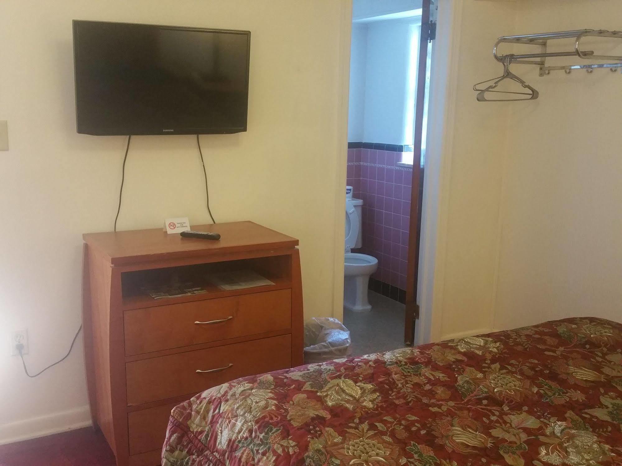 Norwich Baker'S Motel المظهر الخارجي الصورة
